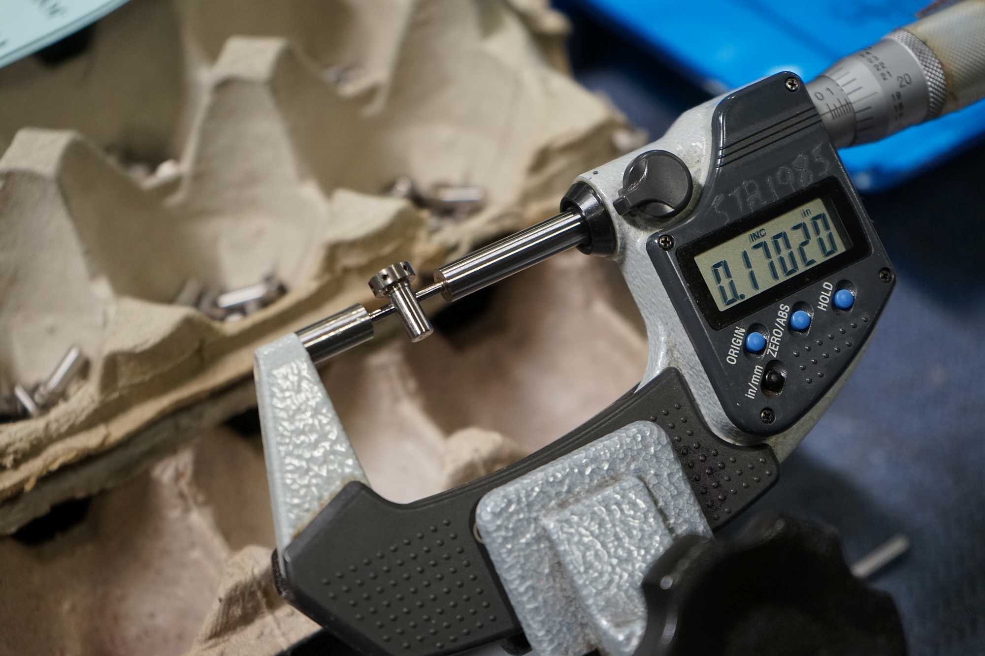 Micrometer inspecting Centerless Grinding